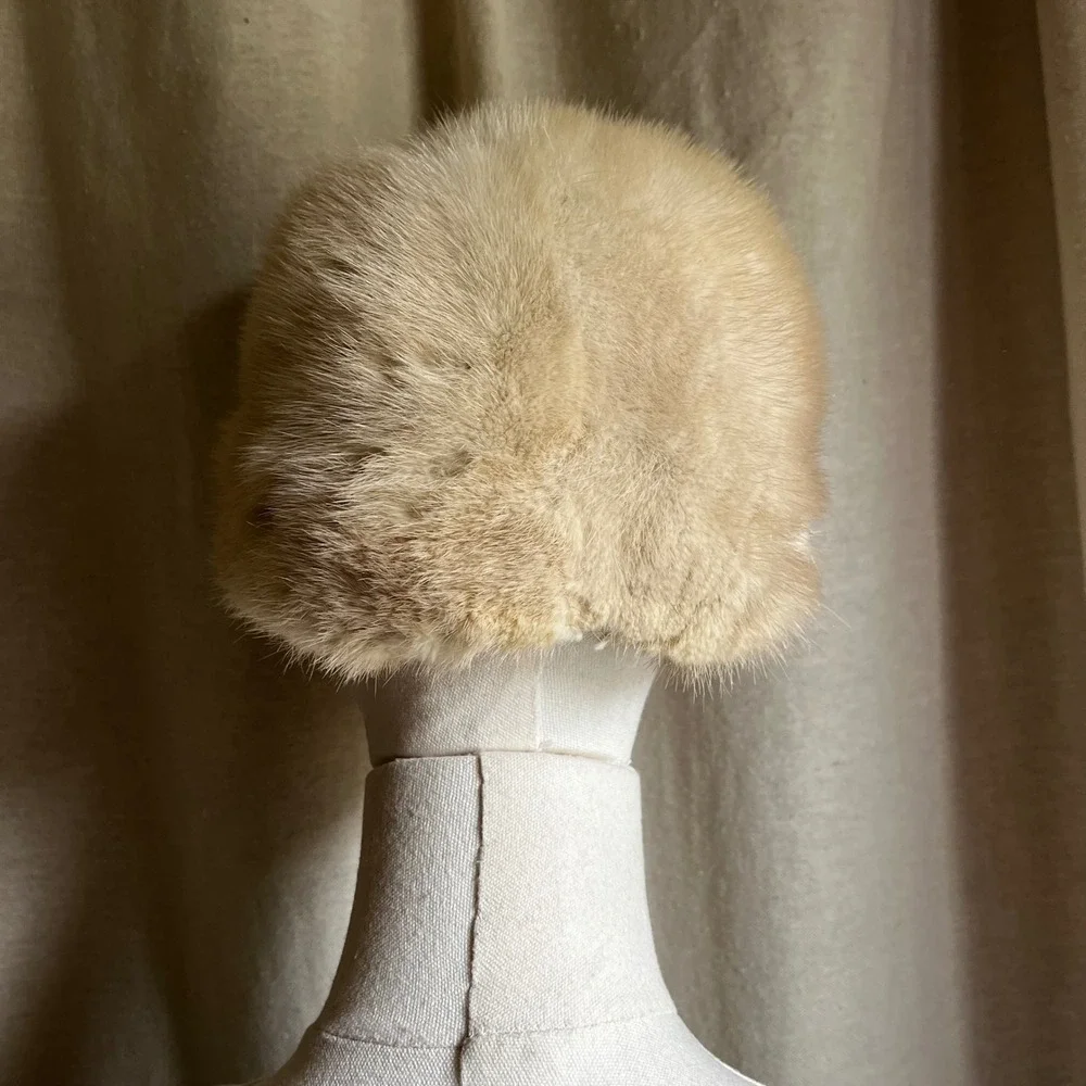 Vintage 1950s 1960s Cream Fur Pillbox‎ Hat